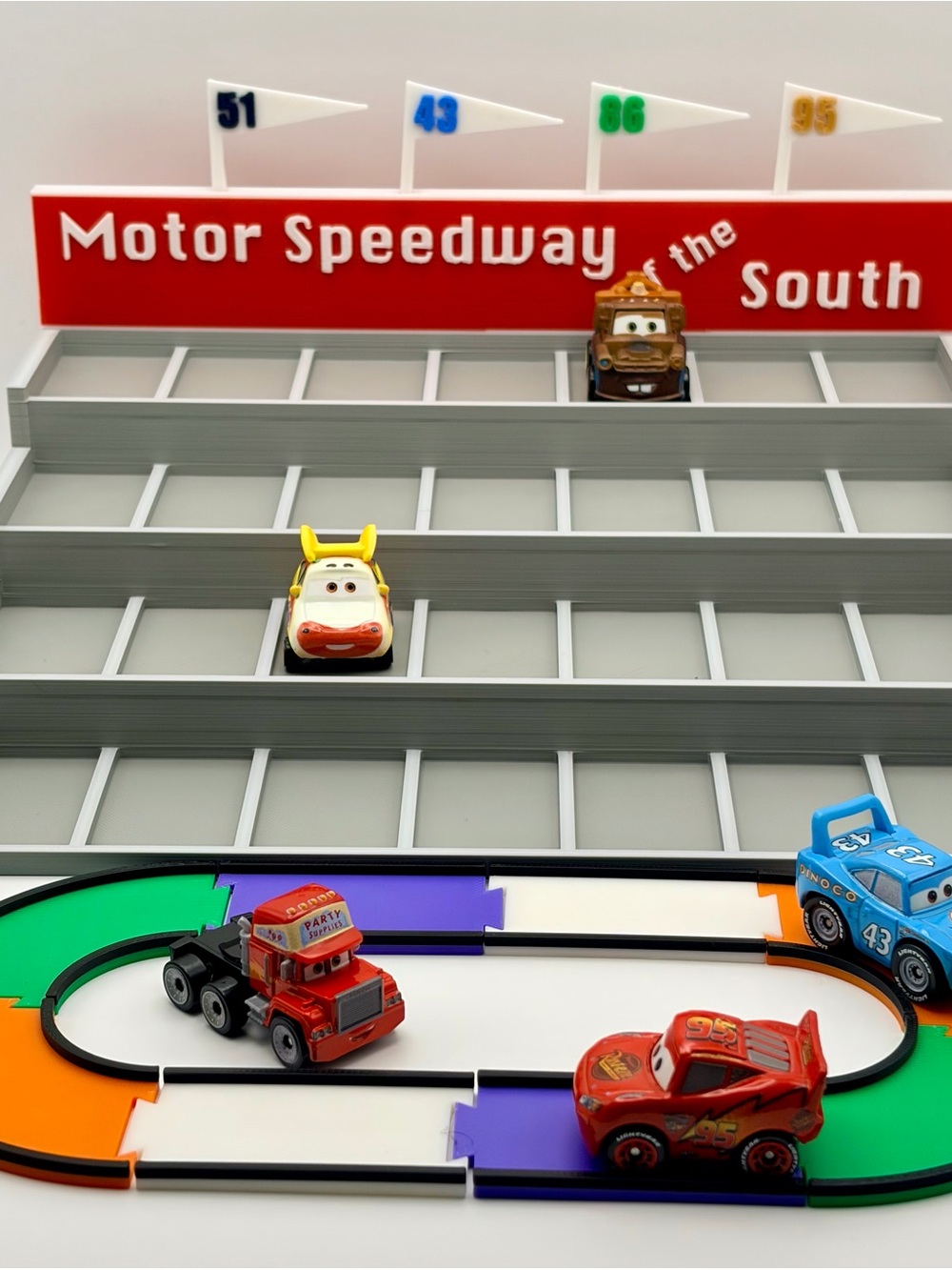 Disney Pixar Cars Mini Racers Motor Speedway Grandstand + Track + 5 Cars w/Mack